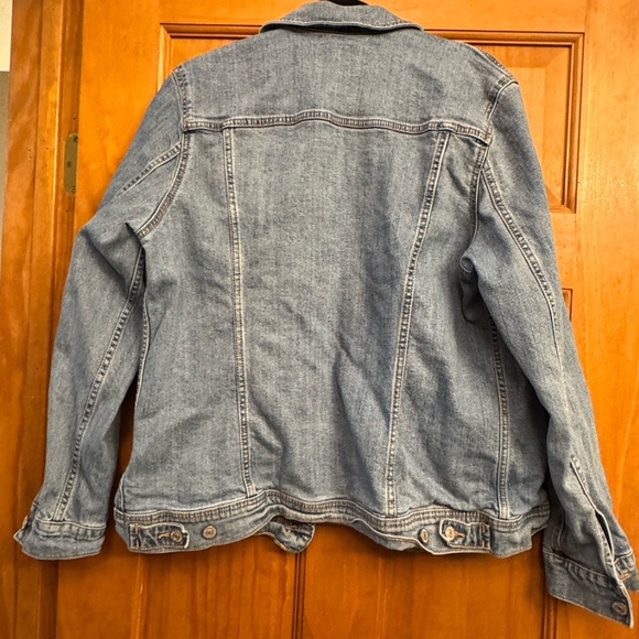 Old Navy Classic Jean Jacket, Light Wash, sz XL Tall - Picture 4 of 5